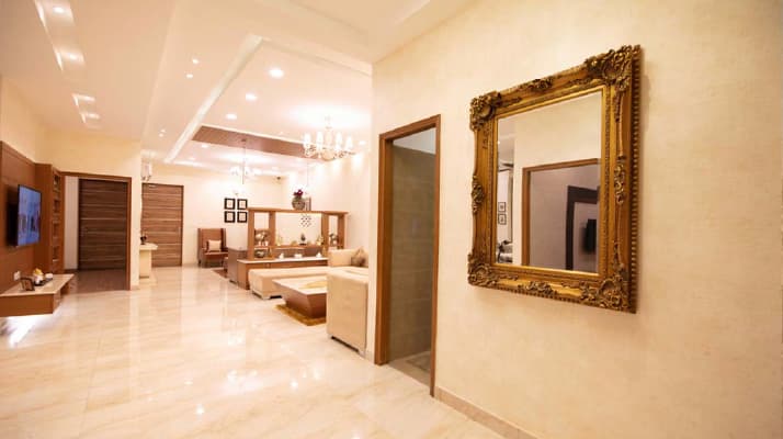 Jalandhar Heights II, interior foyer